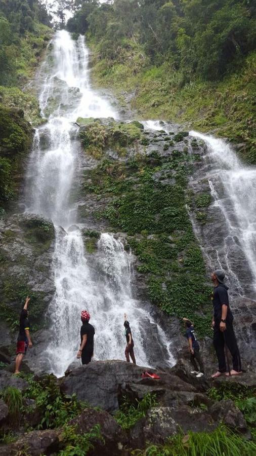 拉瑙 拉劳背包客旅馆旅舍 外观 照片